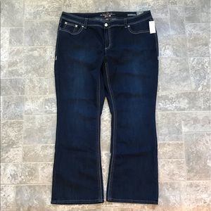 Size 24w Plus Melissa McCarthy’s Dark Blue Boot